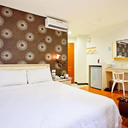 Green Park Commercial Hotel Tainan Exterior foto